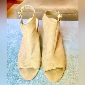 Taupe Bar III Sandals